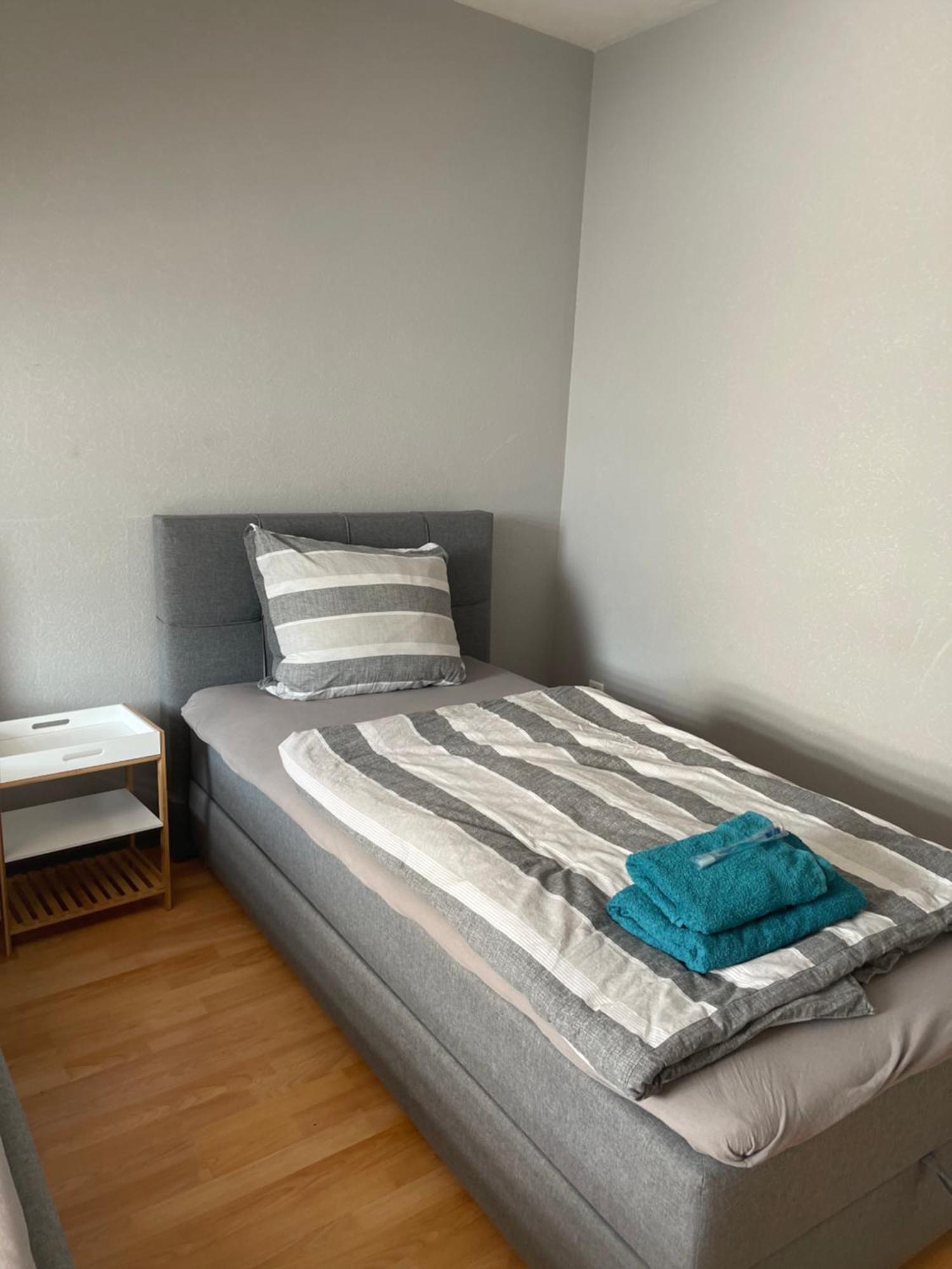 Apartment Gross 4 Zimmer Essen Eksteriør bilde